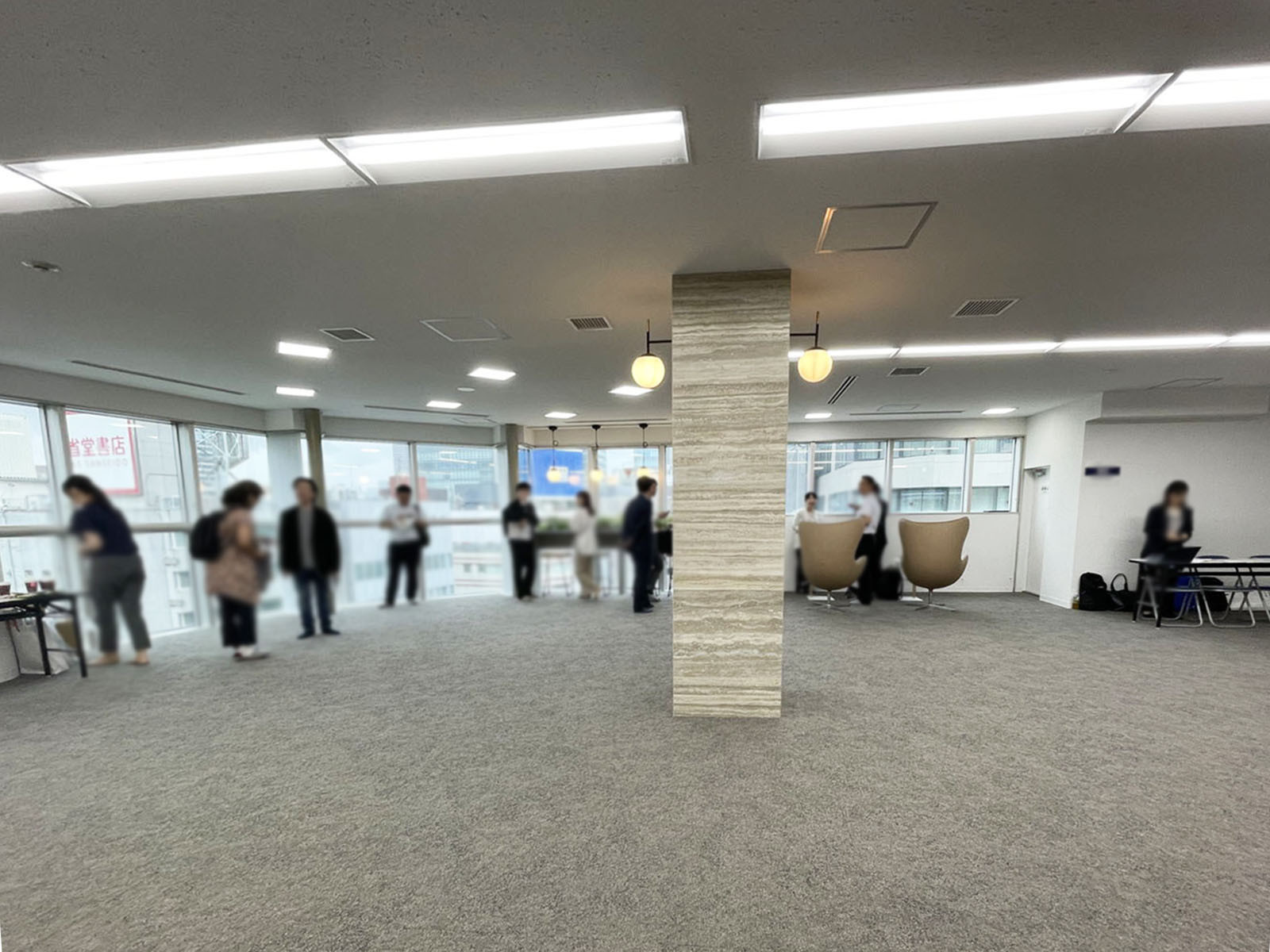 明るい室内