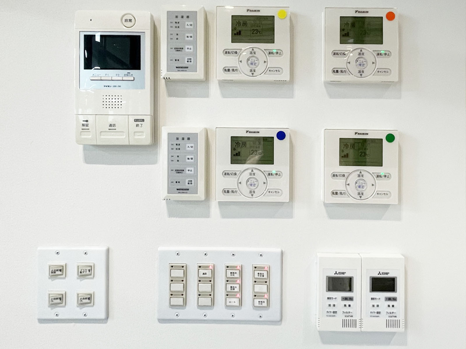 スイッチ類