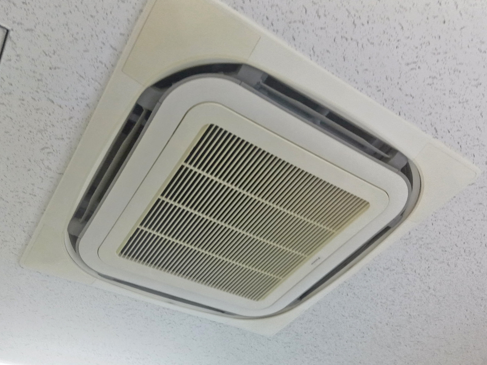 空調