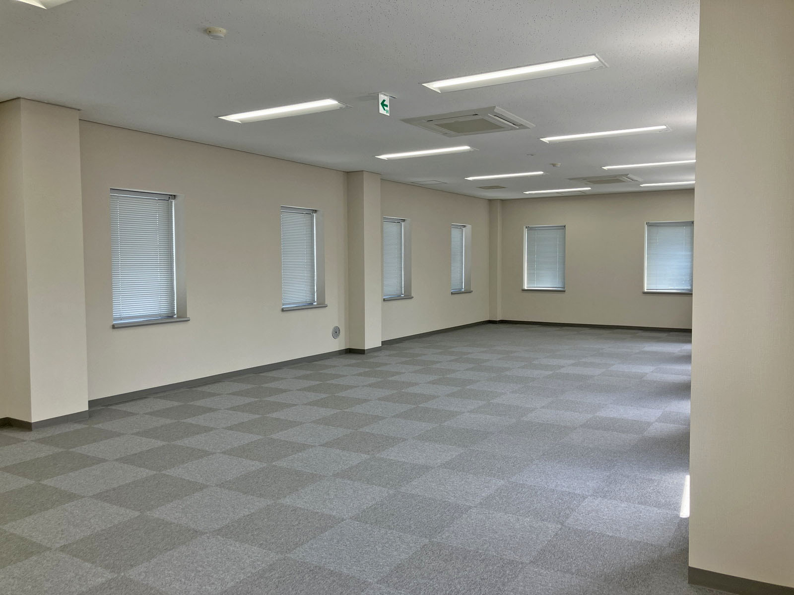 別角度の様子