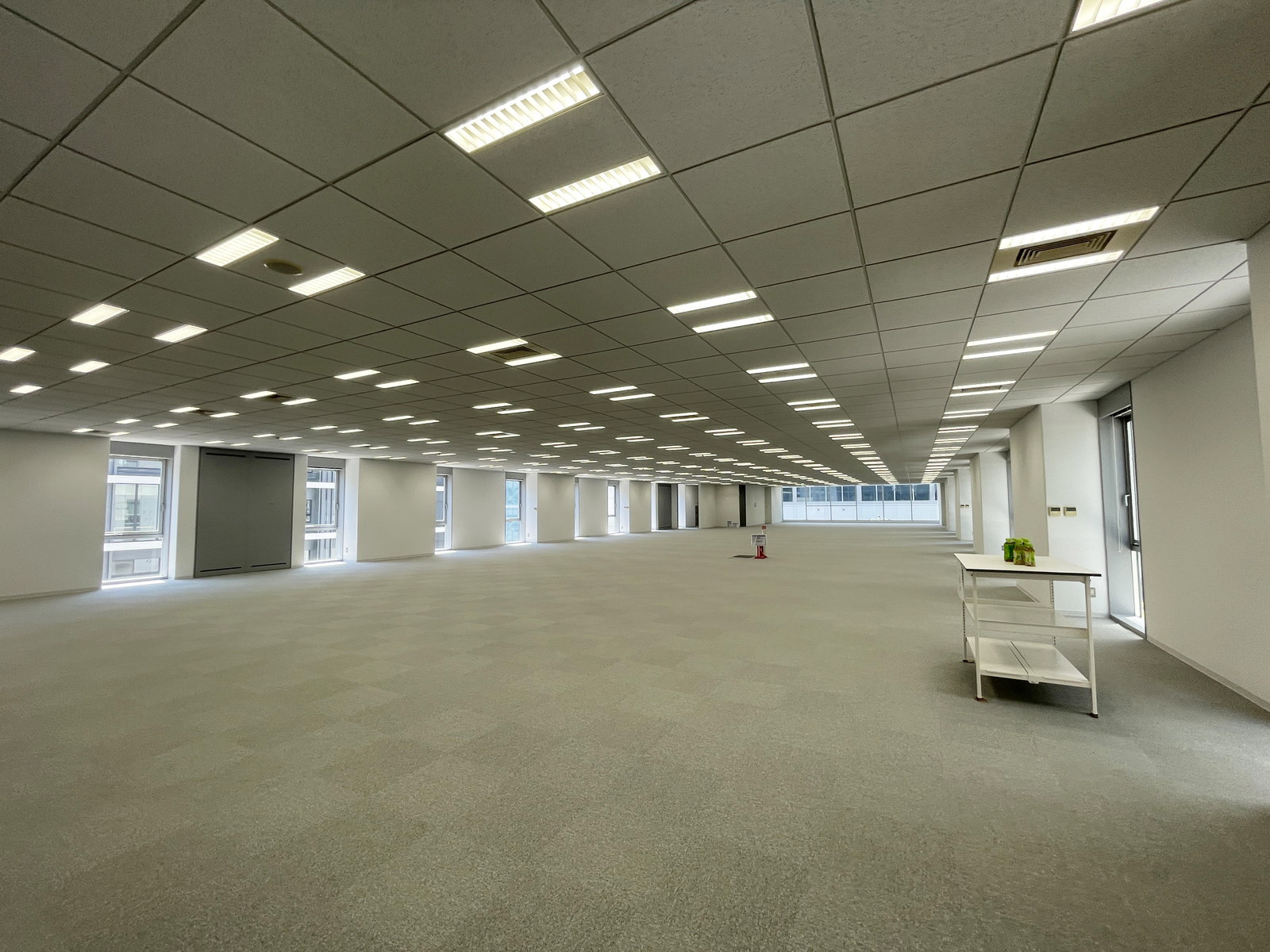 オフィス室内参考画像(4階・約208坪)