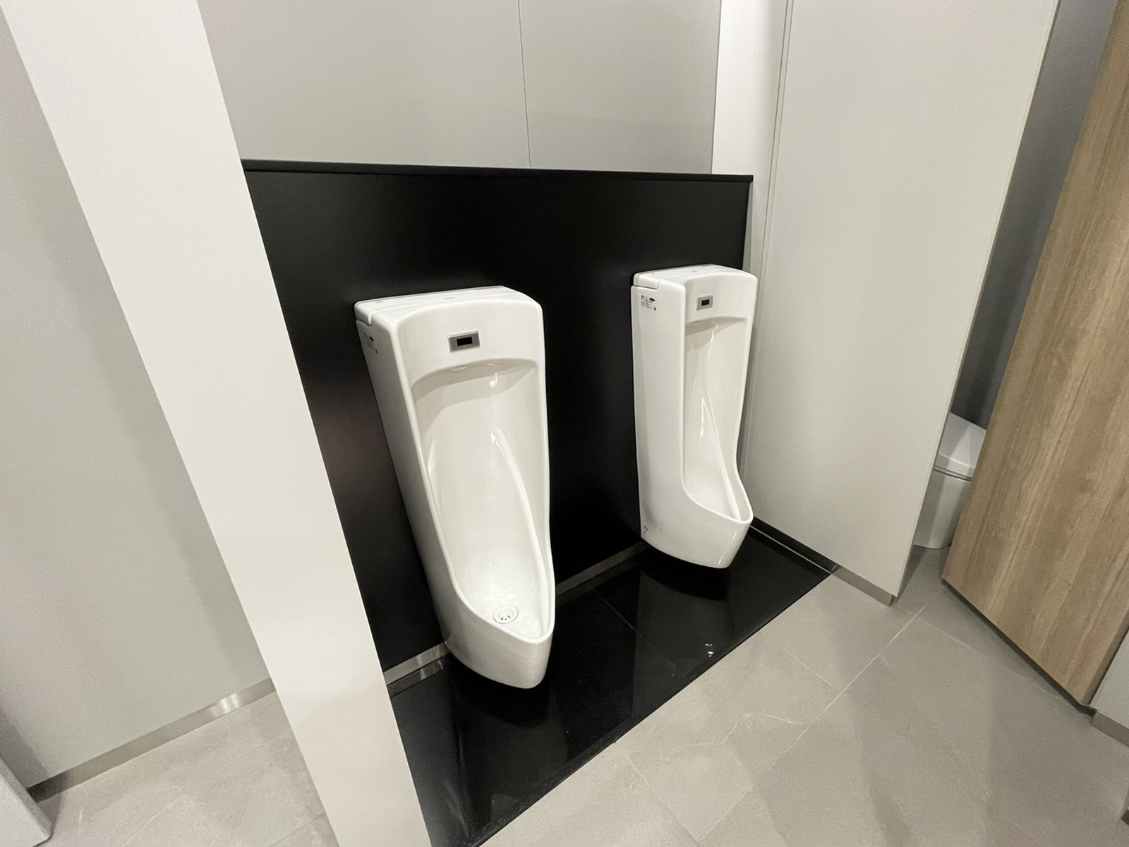 男性用トイレ