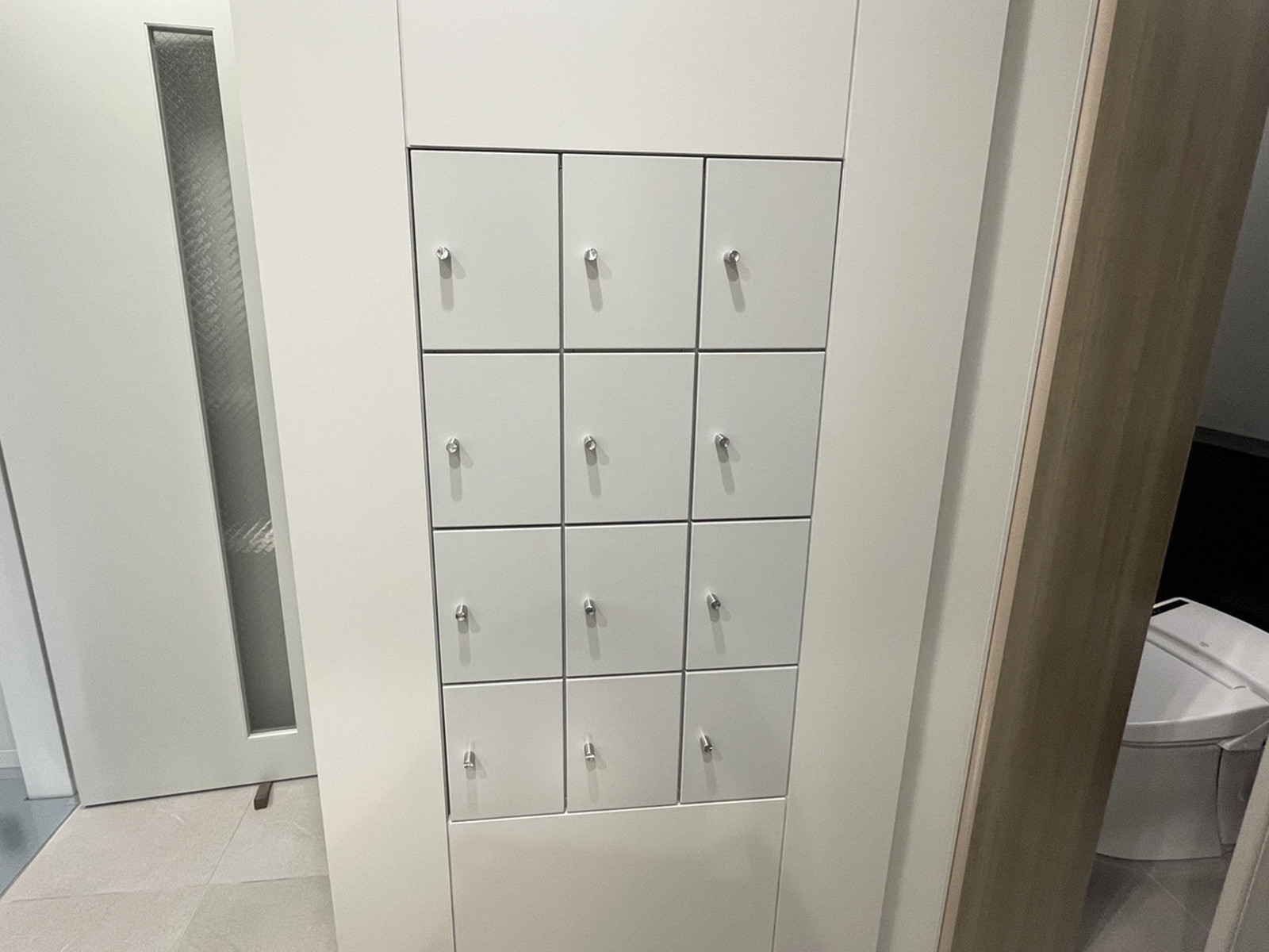 トイレ内の収納ボックス