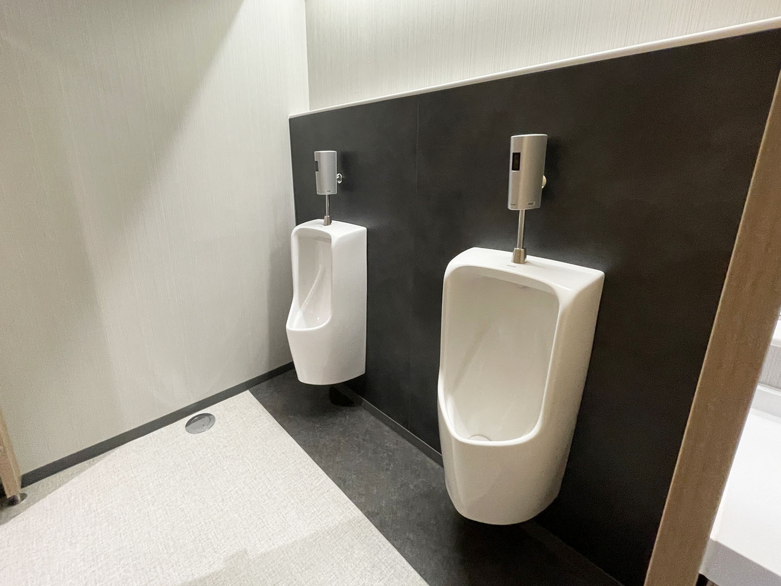 男性用トイレ
