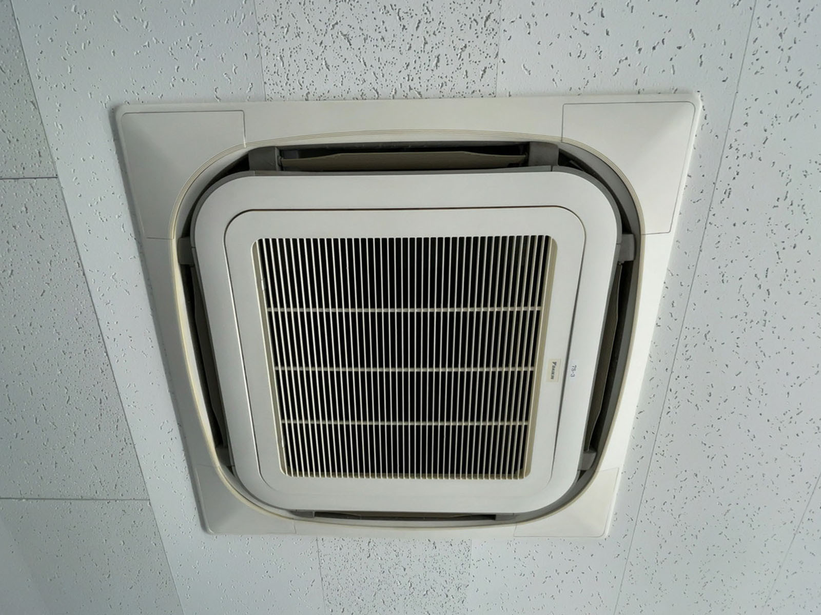 空調