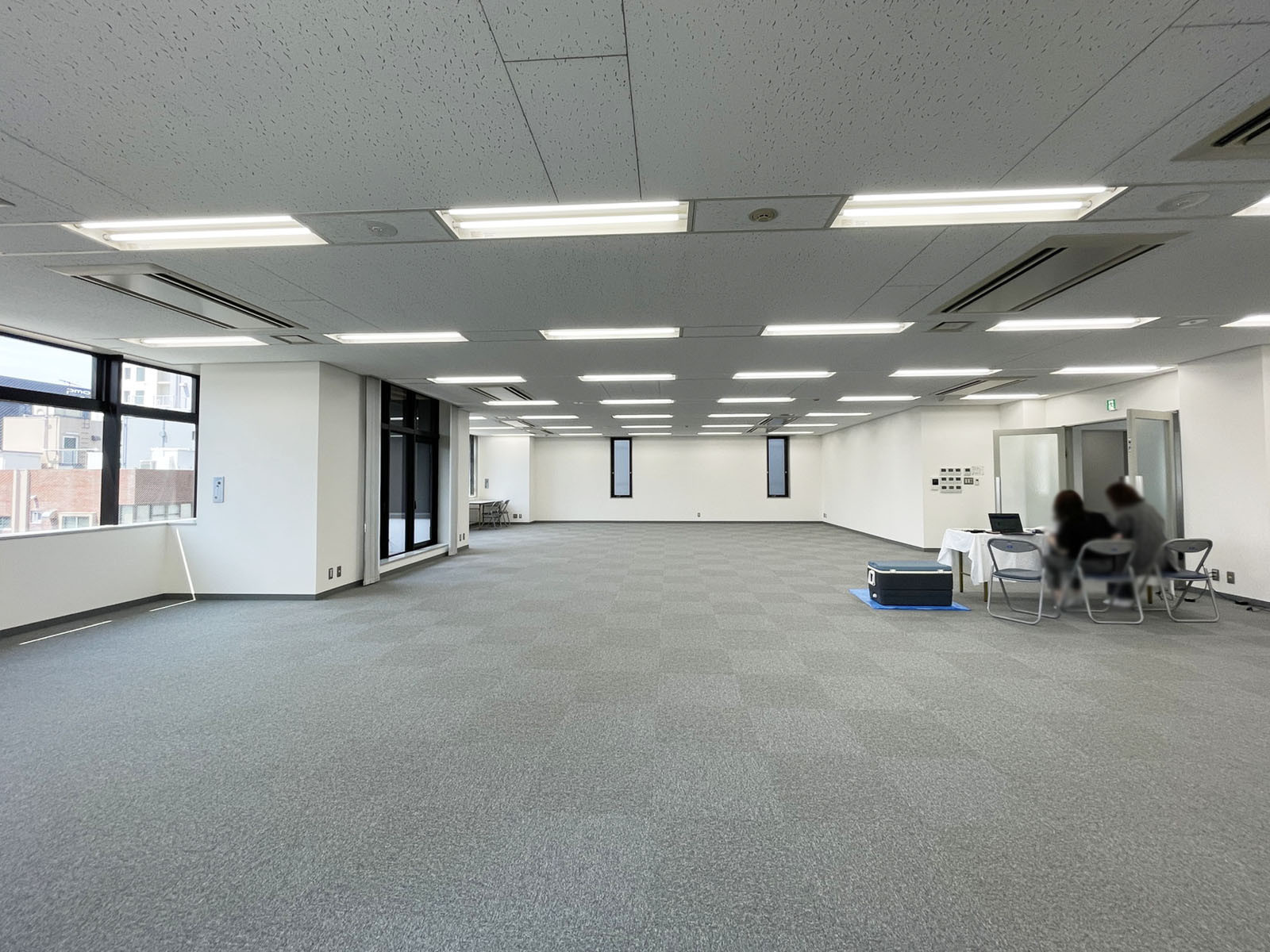 別角度の様子