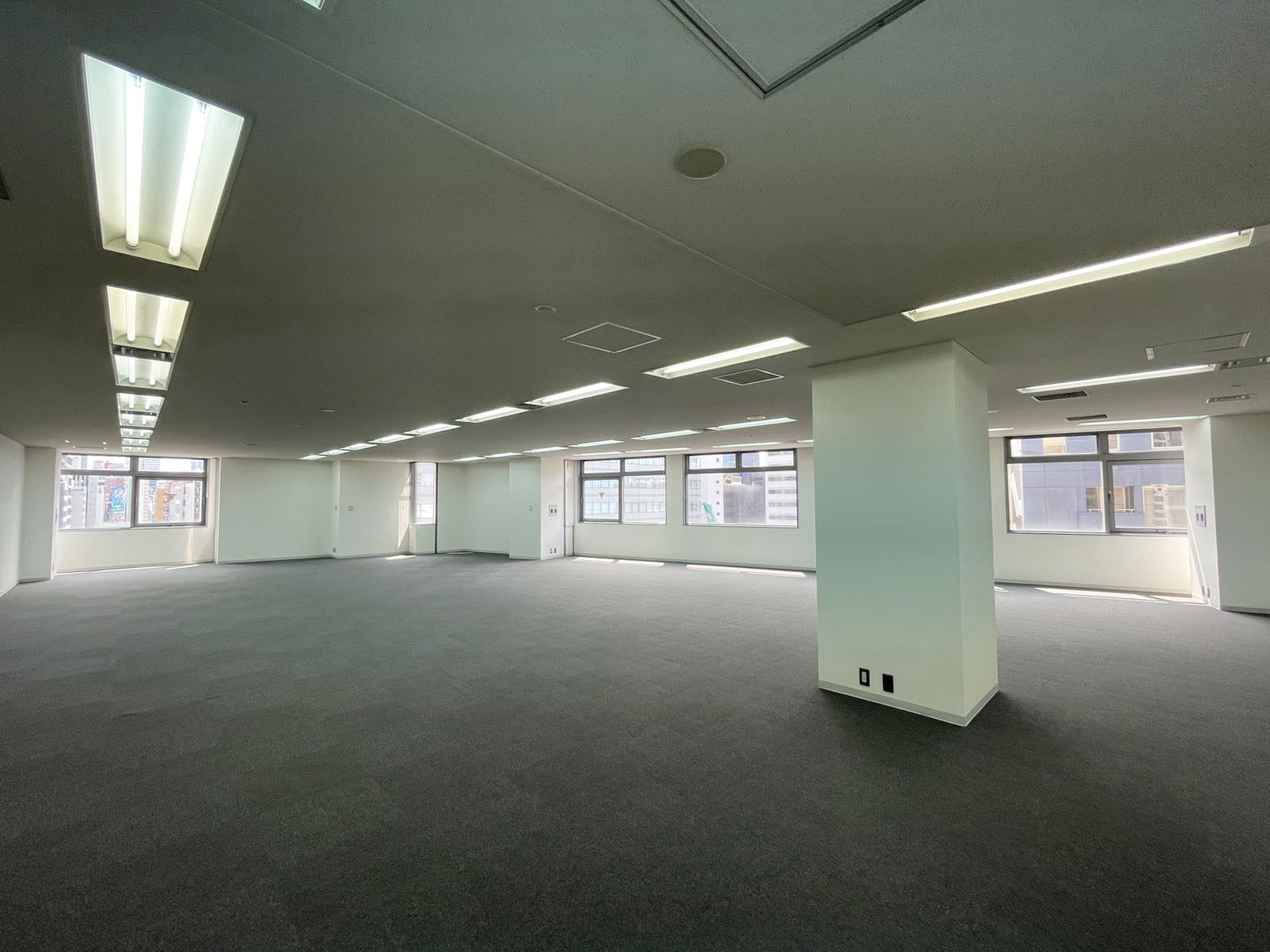 オフィス室内参考画像(8階・約55坪)