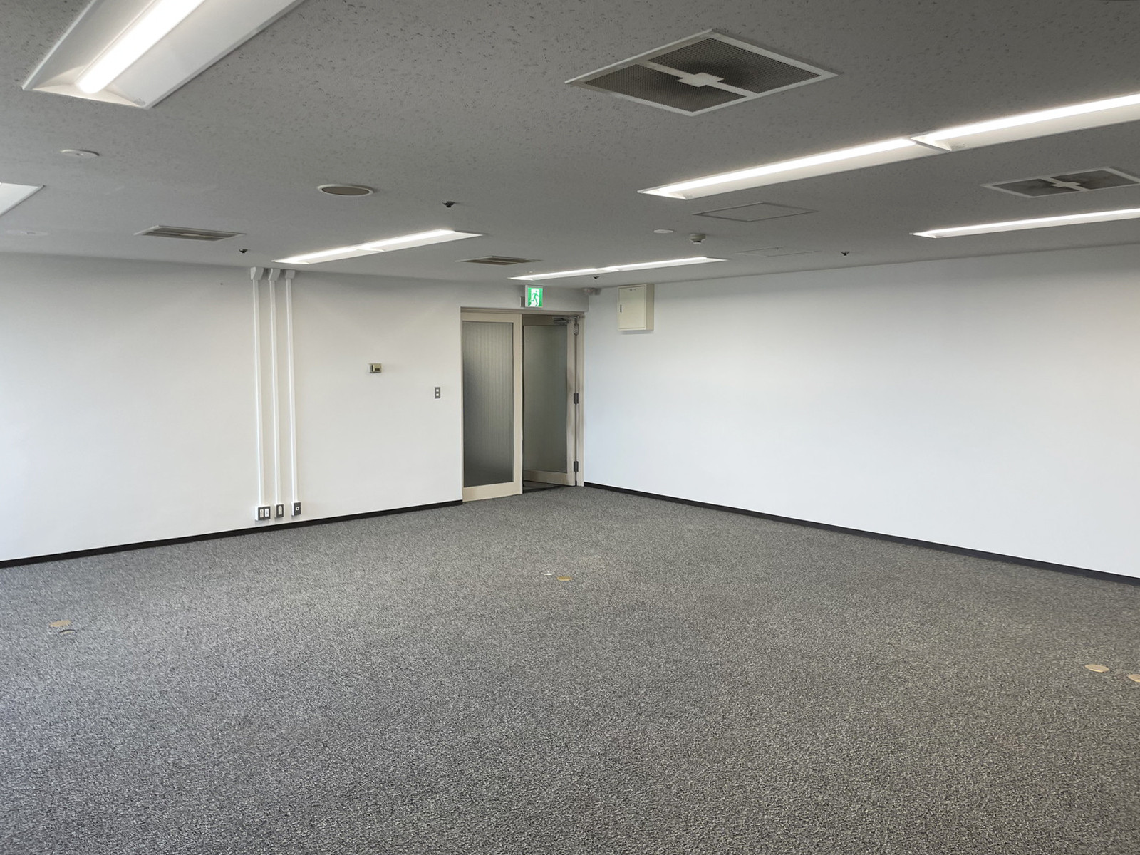 別角度の様子
