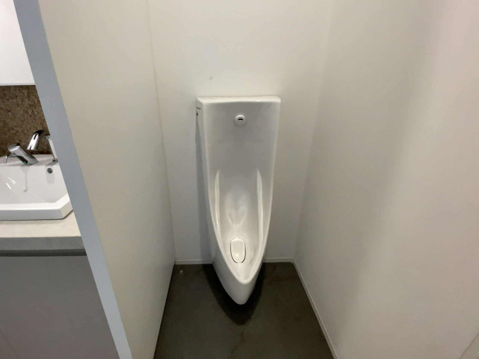 男性用トイレ