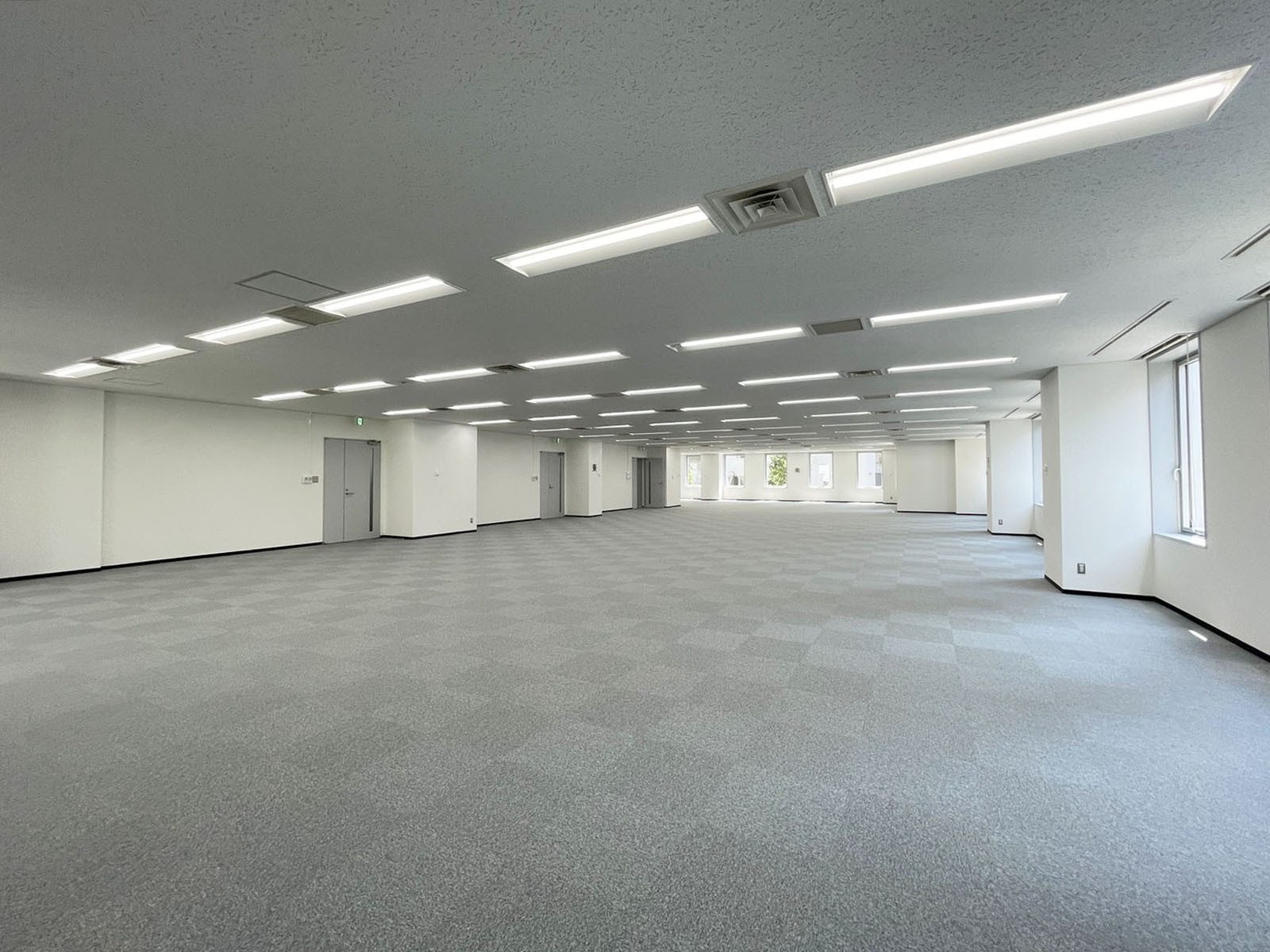 オフィス室内参考画像(4階・約129坪)