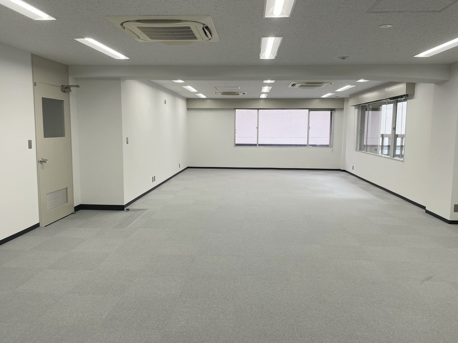 別角度の様子