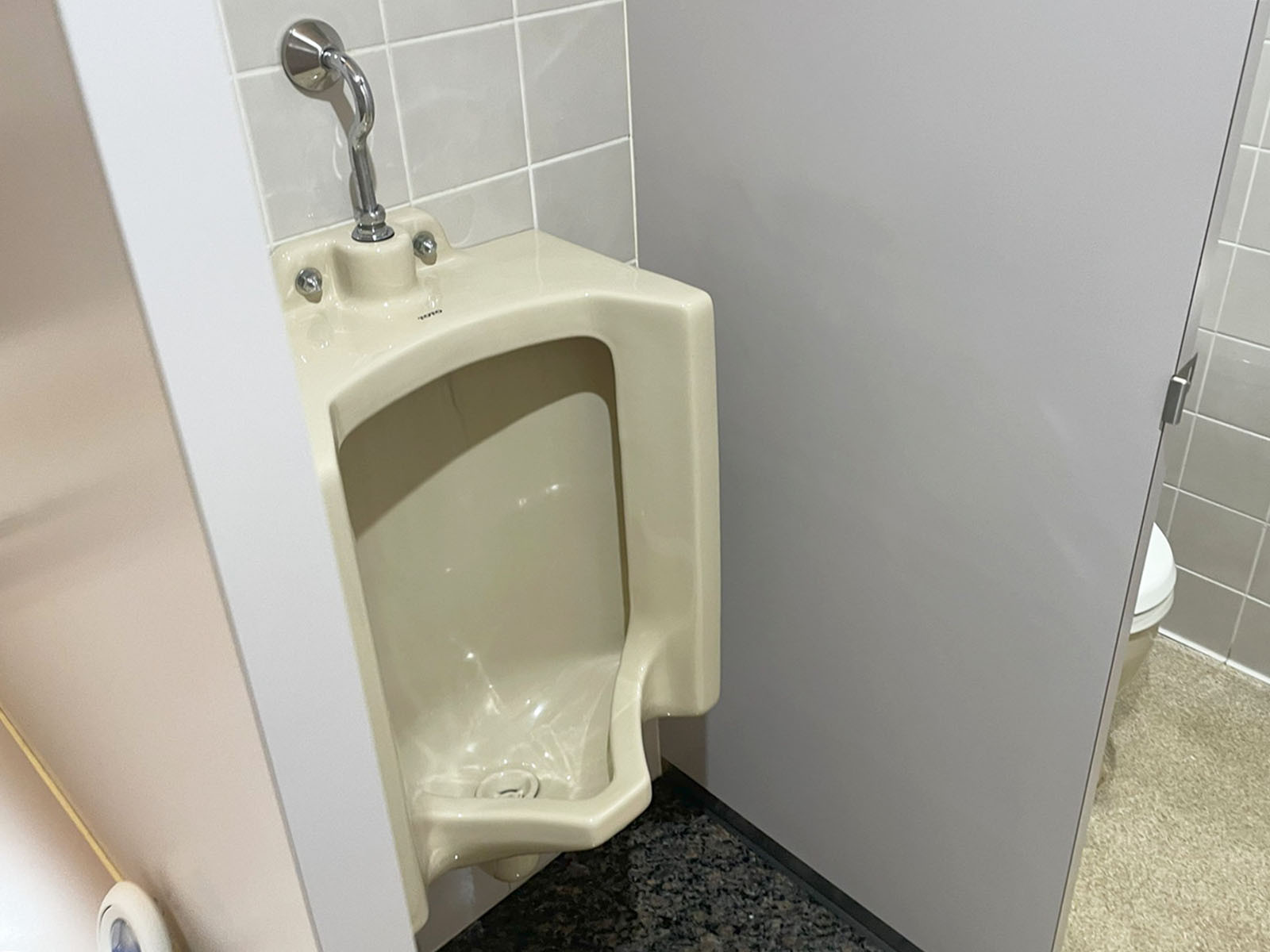 男性用トイレ