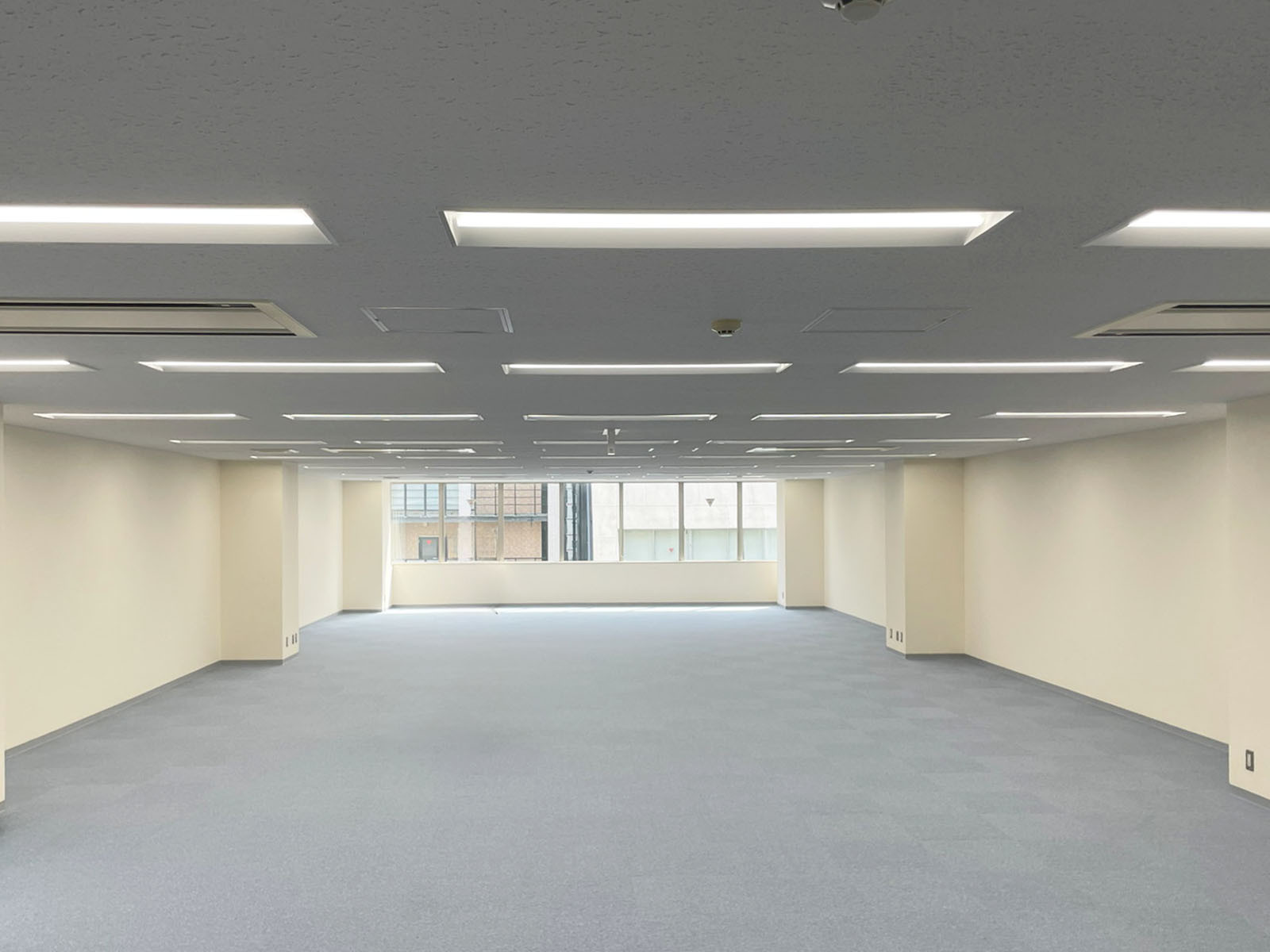 オフィス室内参考画像(7階・約67坪)