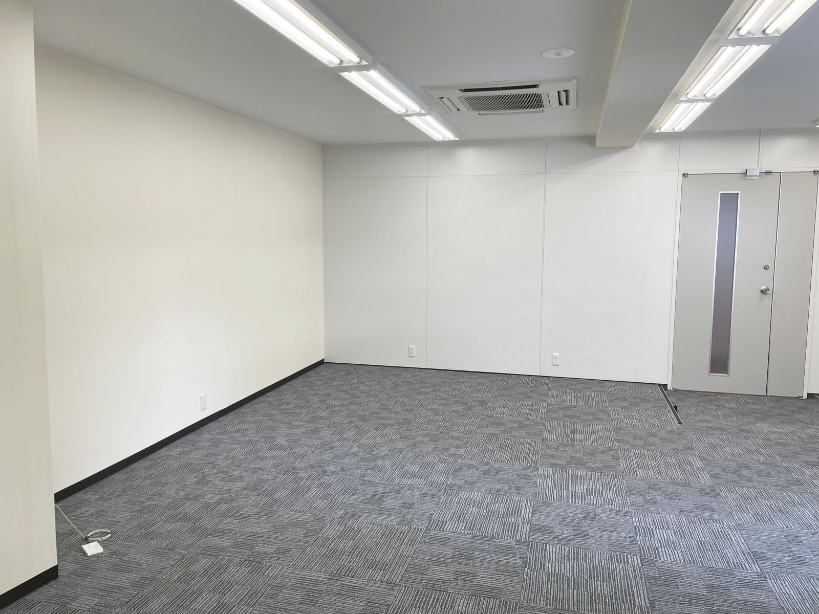 オフィス室内参考画像(2階・約16坪)