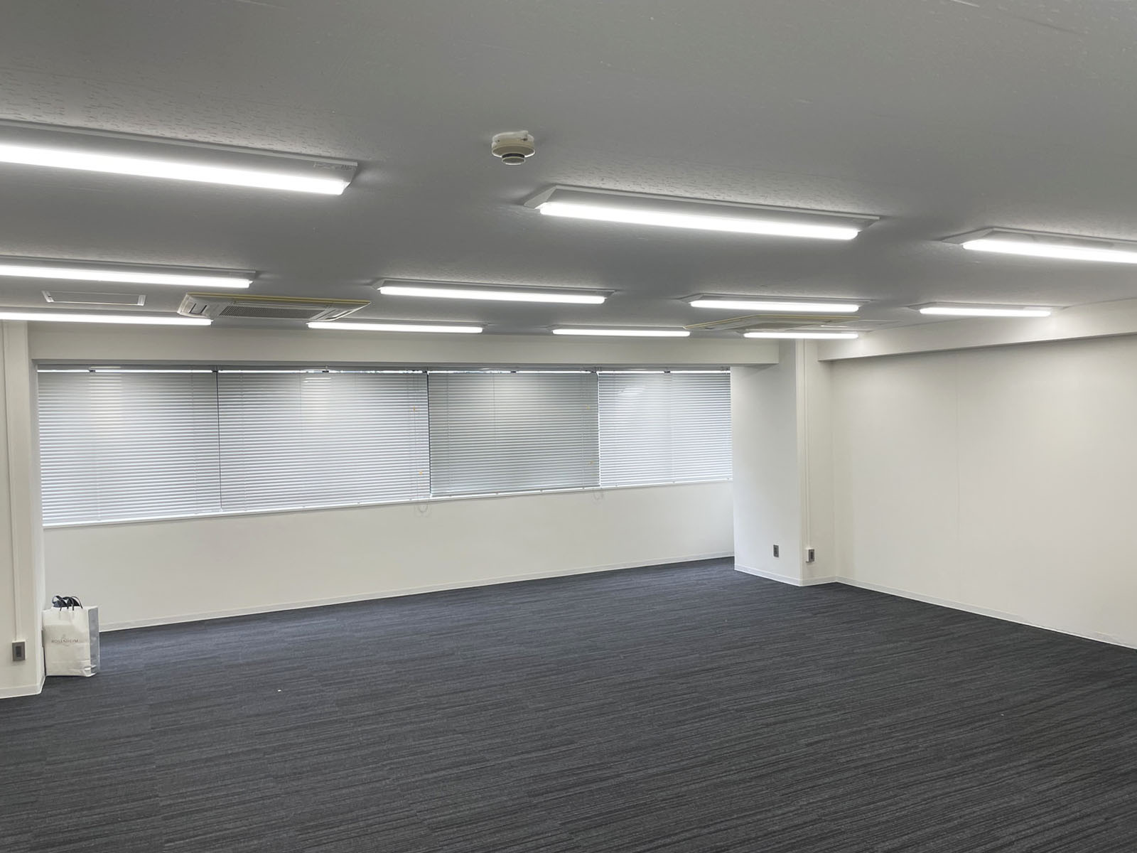 オフィス室内参考画像(4階・約21坪)