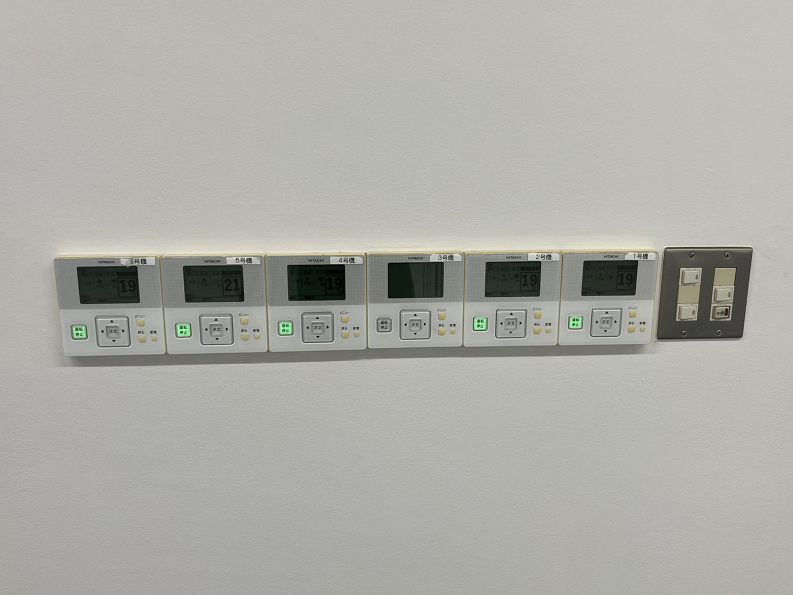 スイッチ類