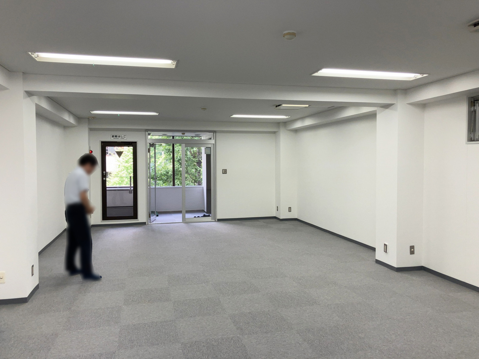 別角度の様子
