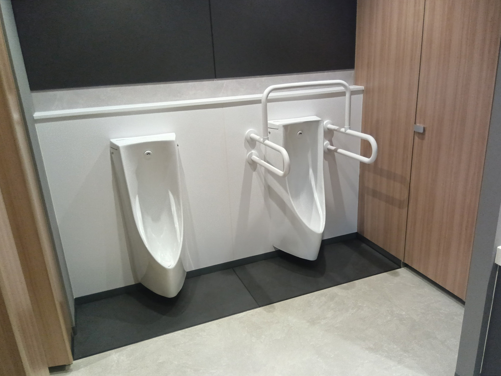 男性用トイレ