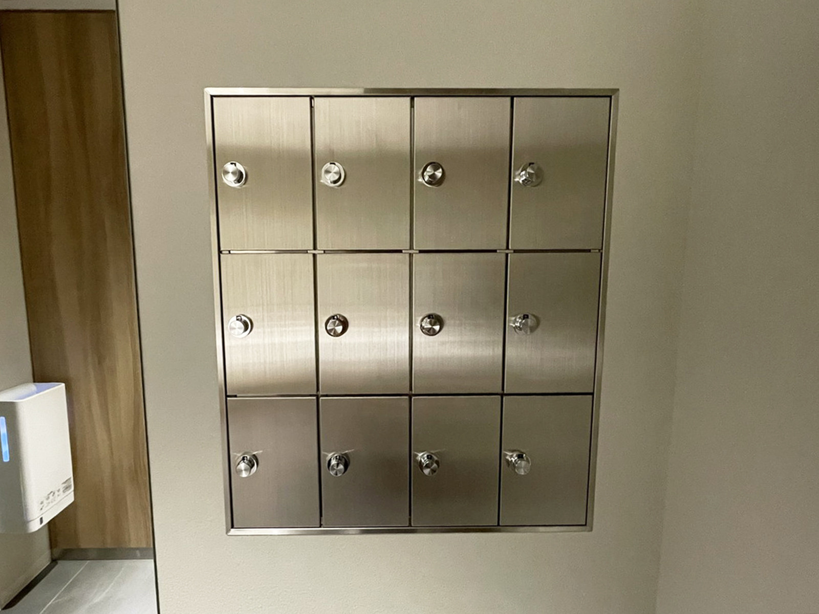 トイレ内収納ボックス