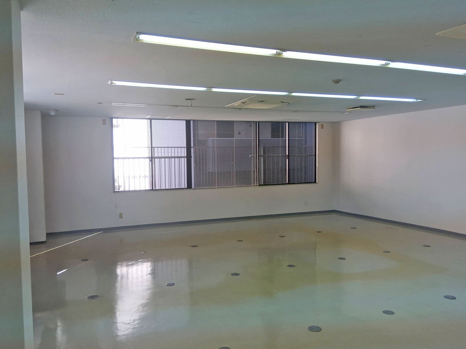 オフィス室内参考画像(205号室・約23坪)