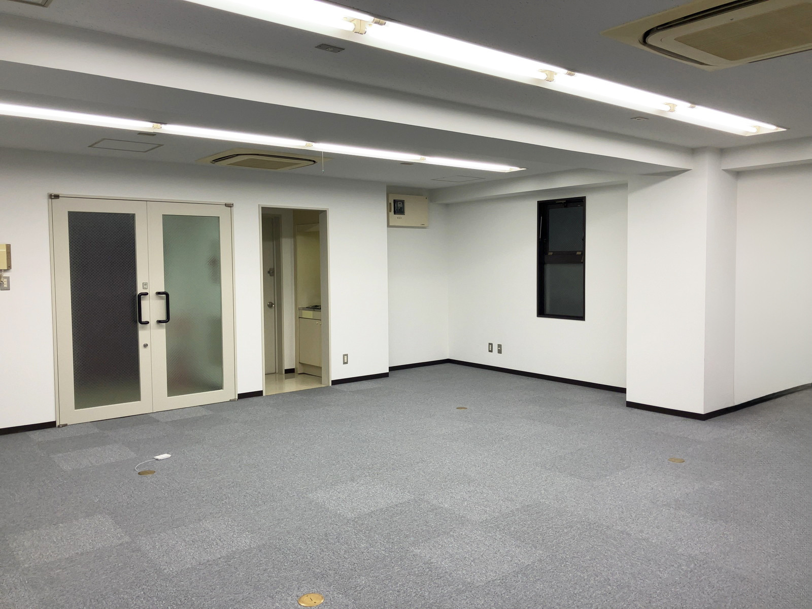 別角度の様子