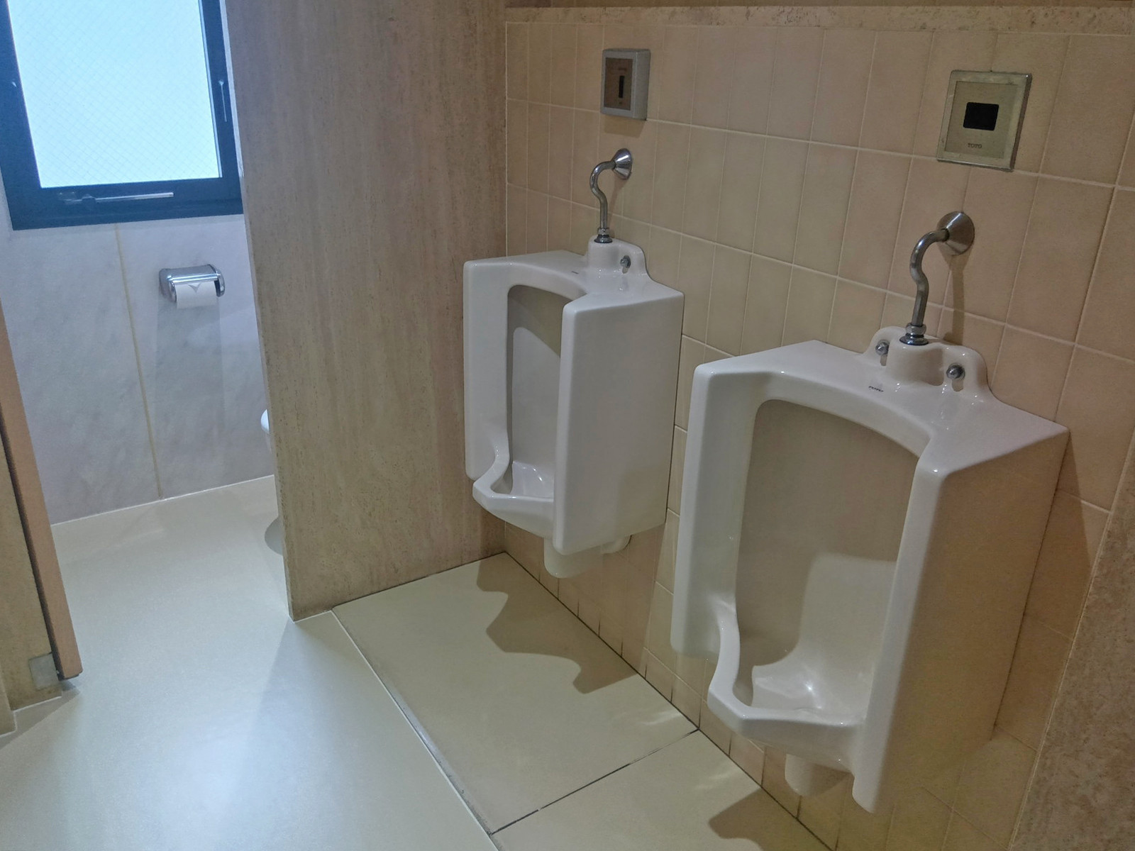 男性用トイレ
