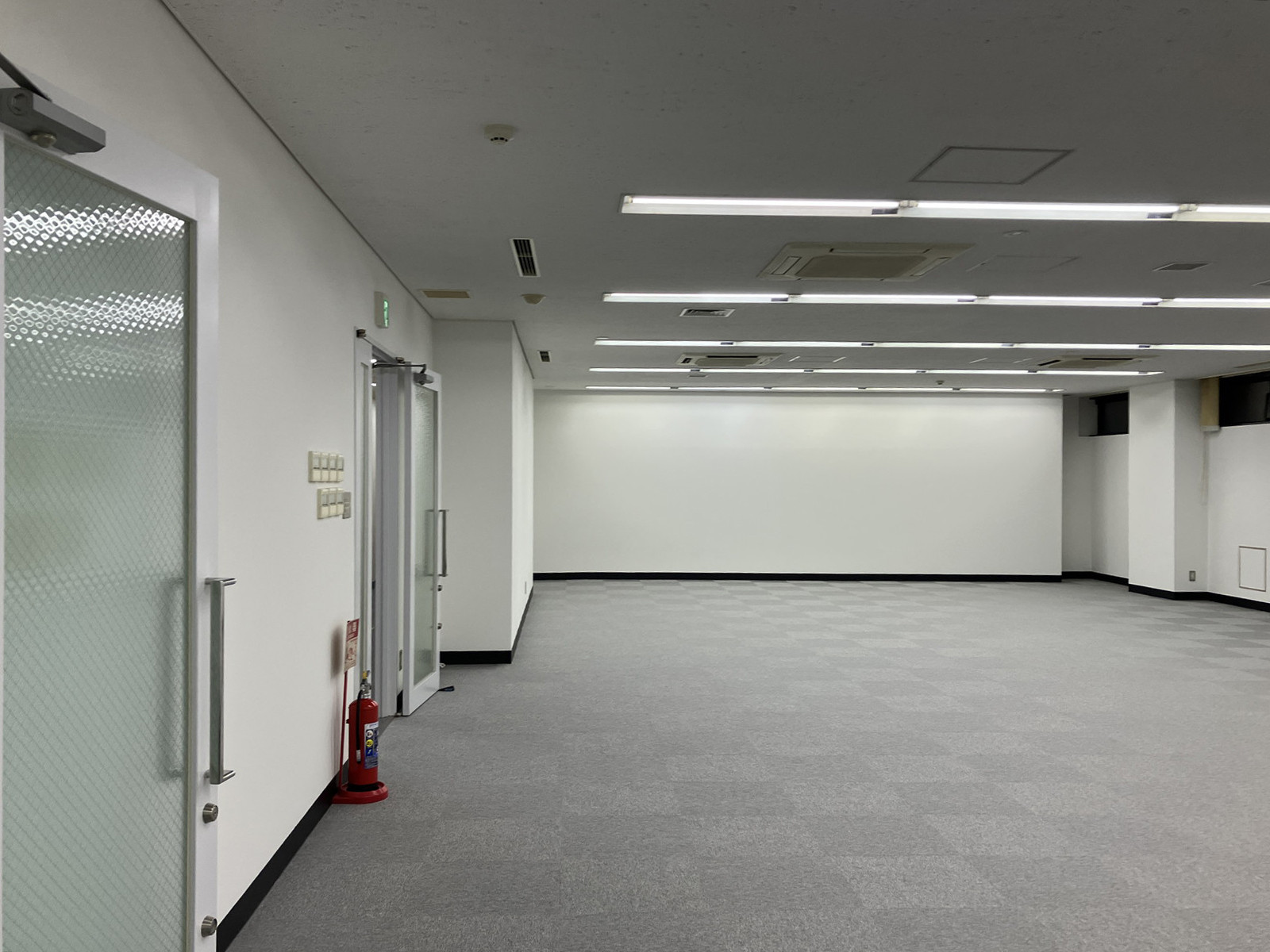 オフィス室内参考画像(地下1階)