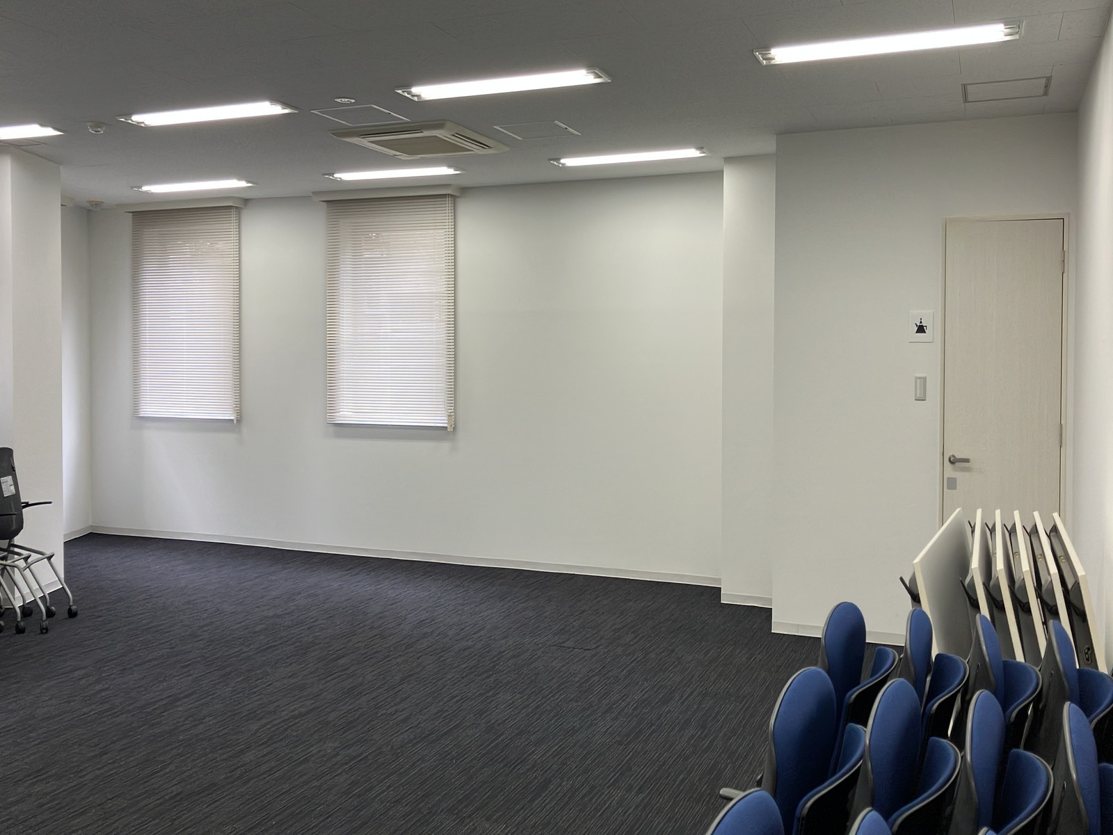 室内角の様子