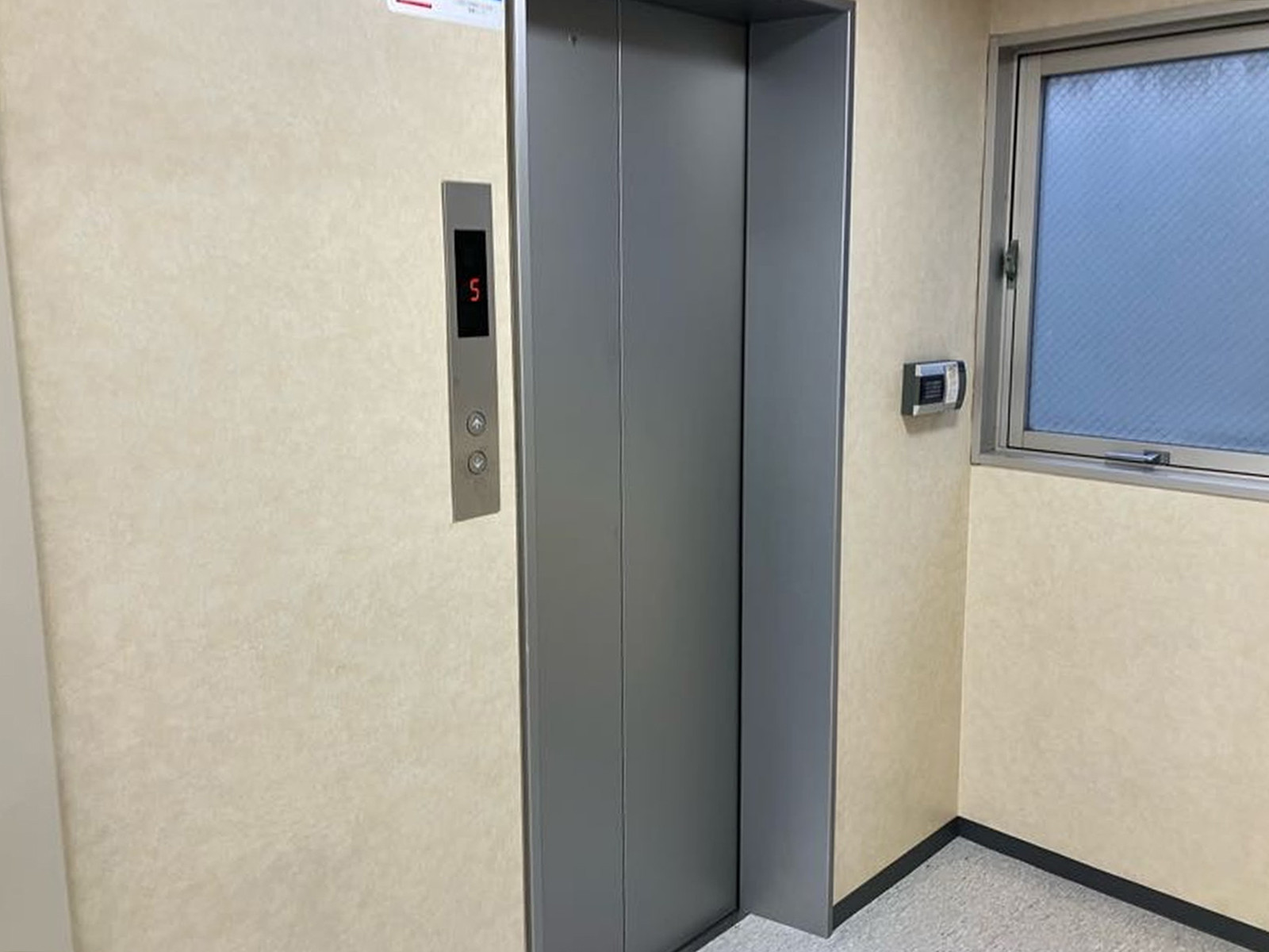 エレベーター