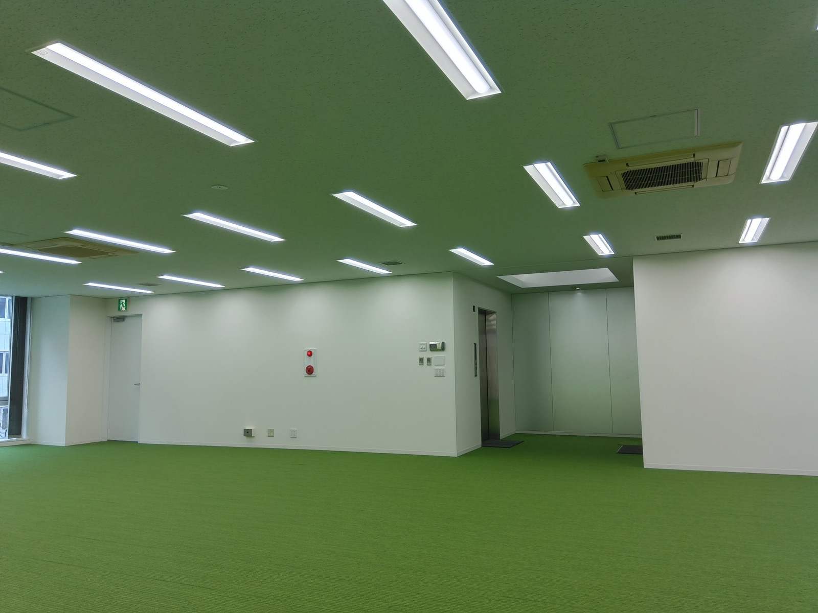 室内壁側の様子