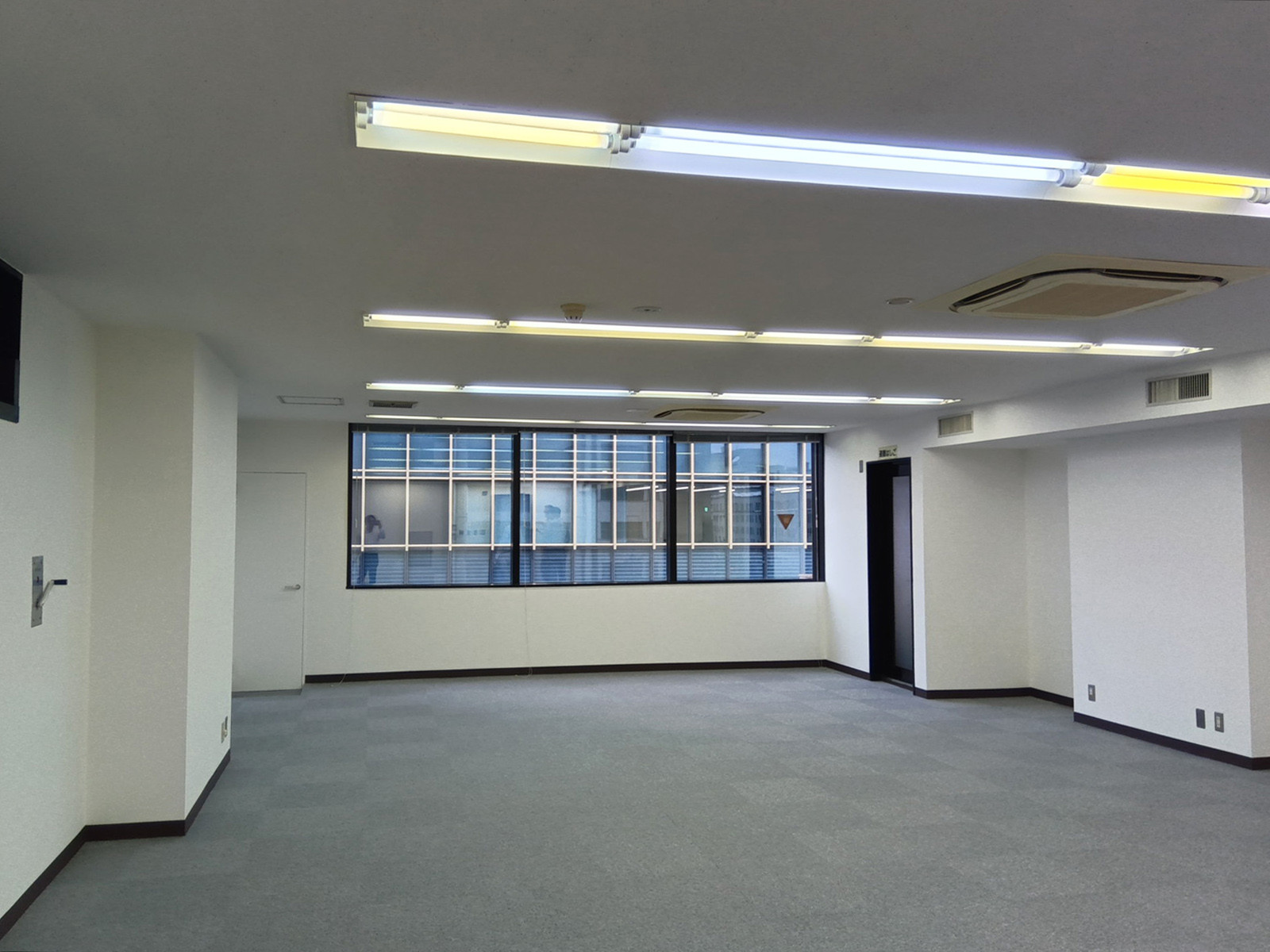 オフィス室内参考画像(6階・約33坪)