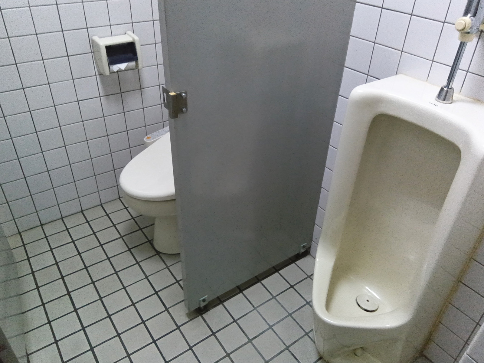 男性用トイレ