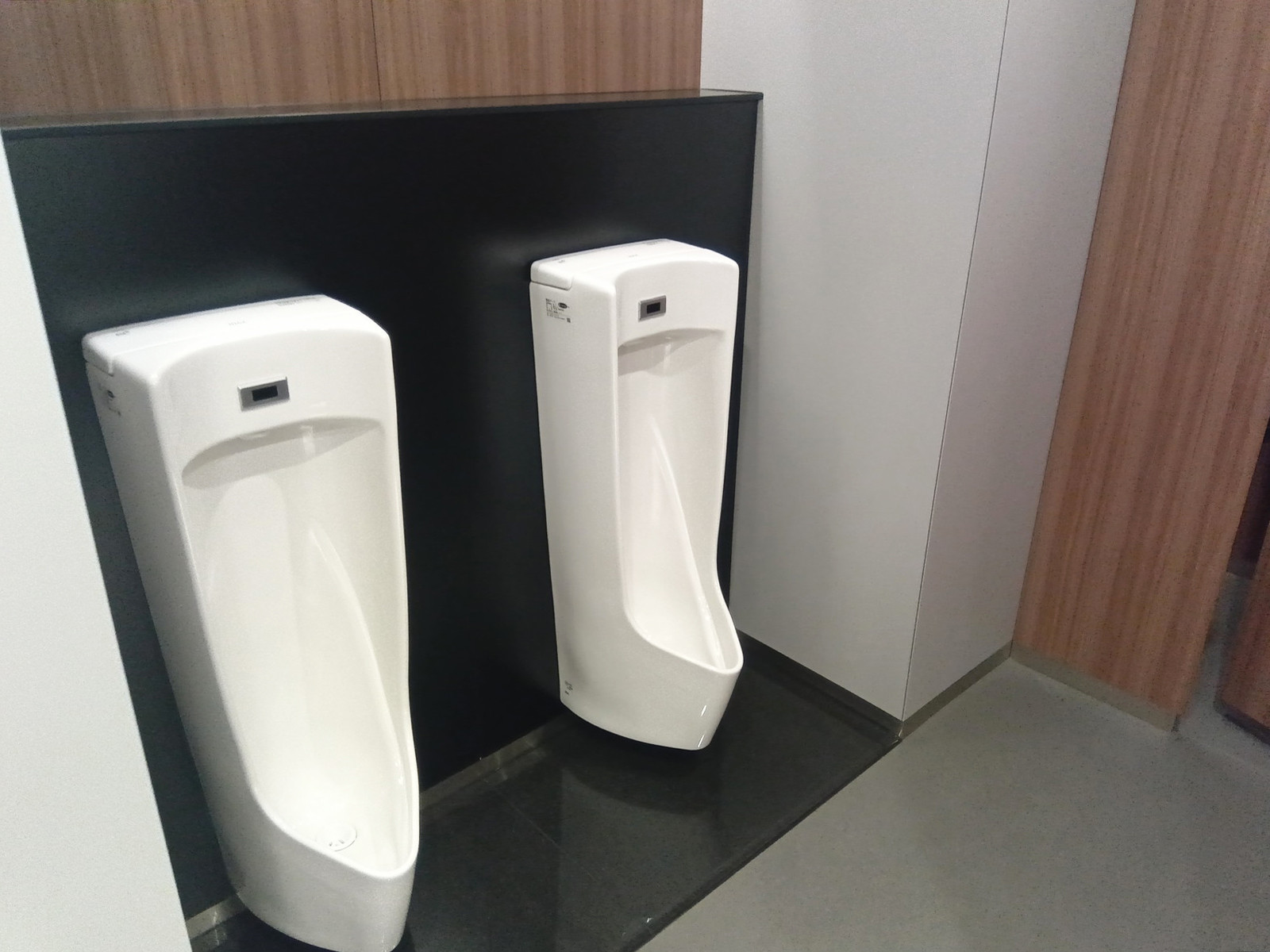 男性用トイレ