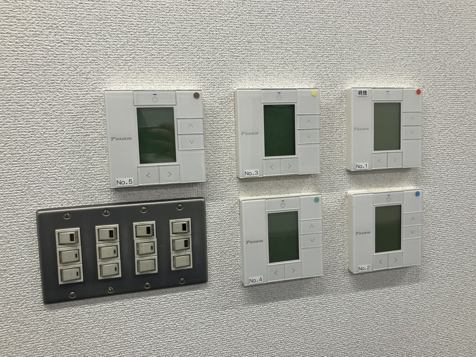スイッチ類