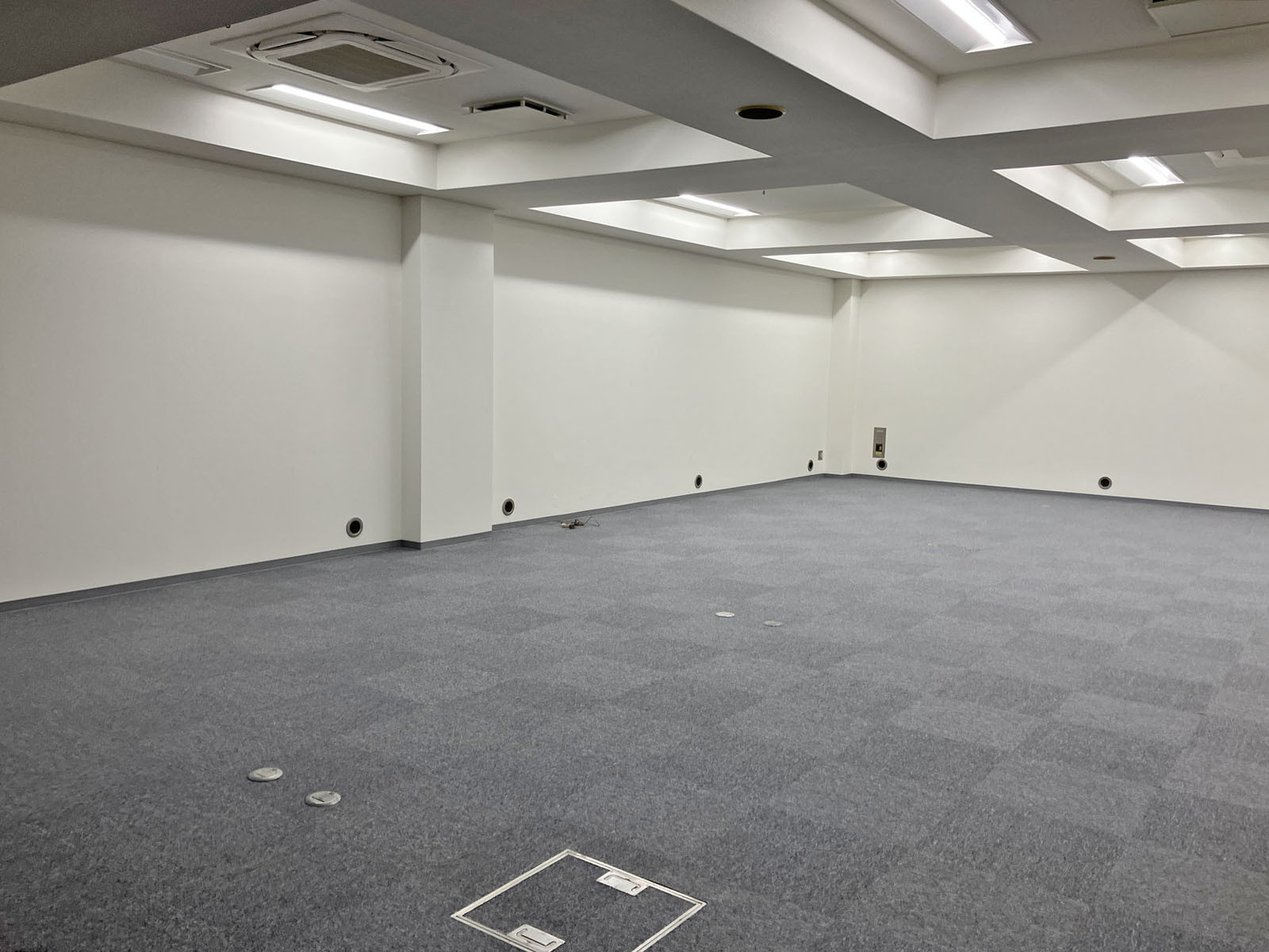 オフィス室内参考画像(地下1階・約36坪)