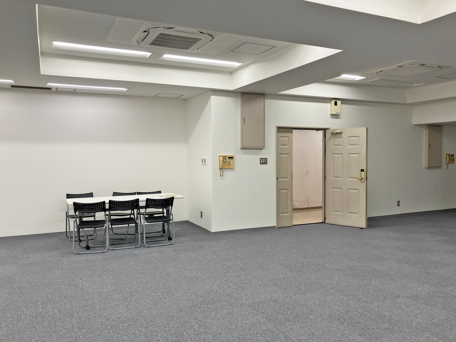 別角度の様子