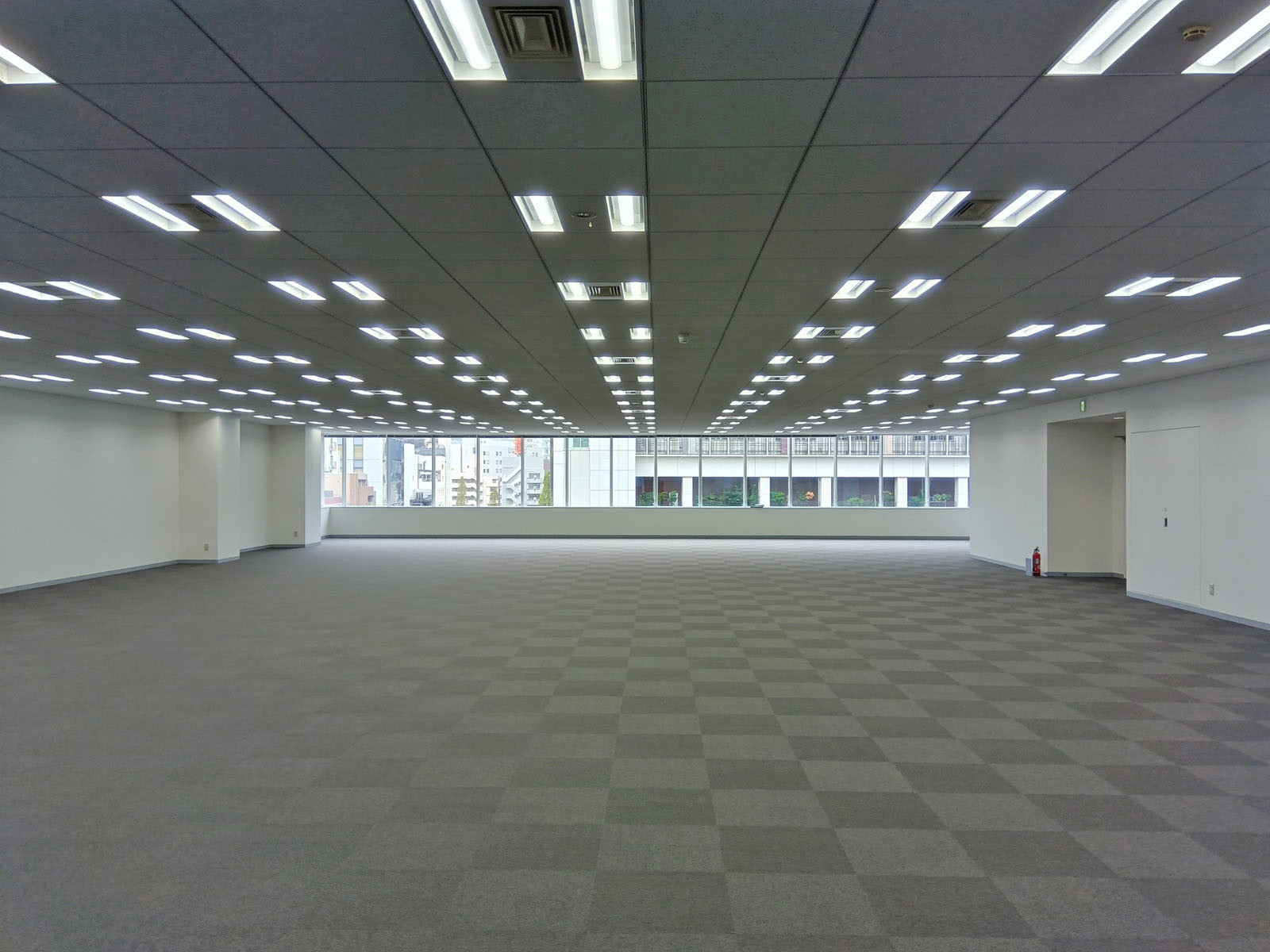 オフィス室内参考画像(6階・約151坪)