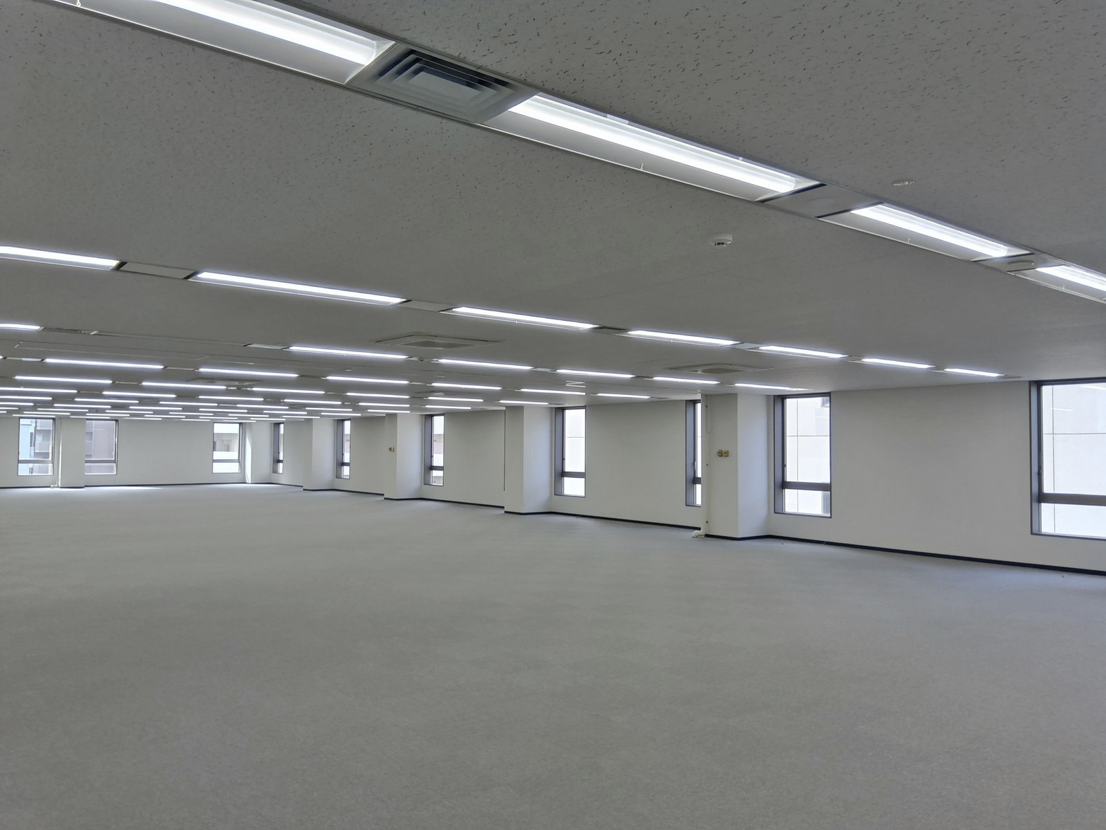窓側の様子