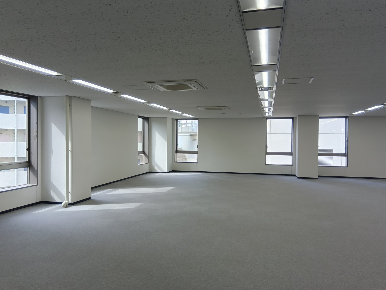 室内角の様子