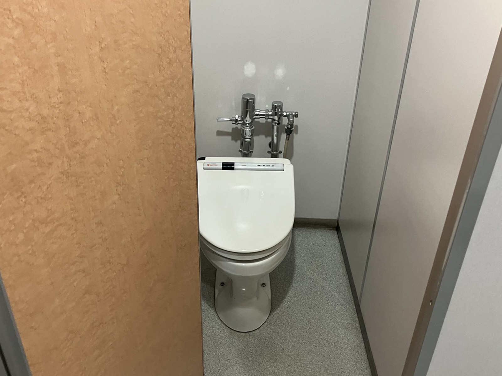 個室トイレ