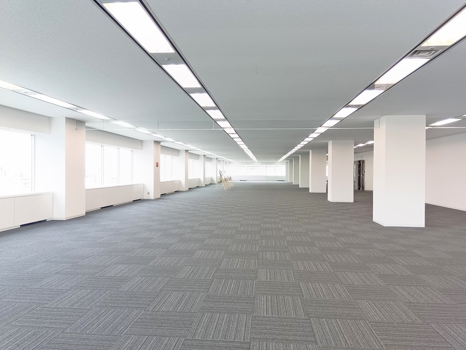 オフィス室内参考画像