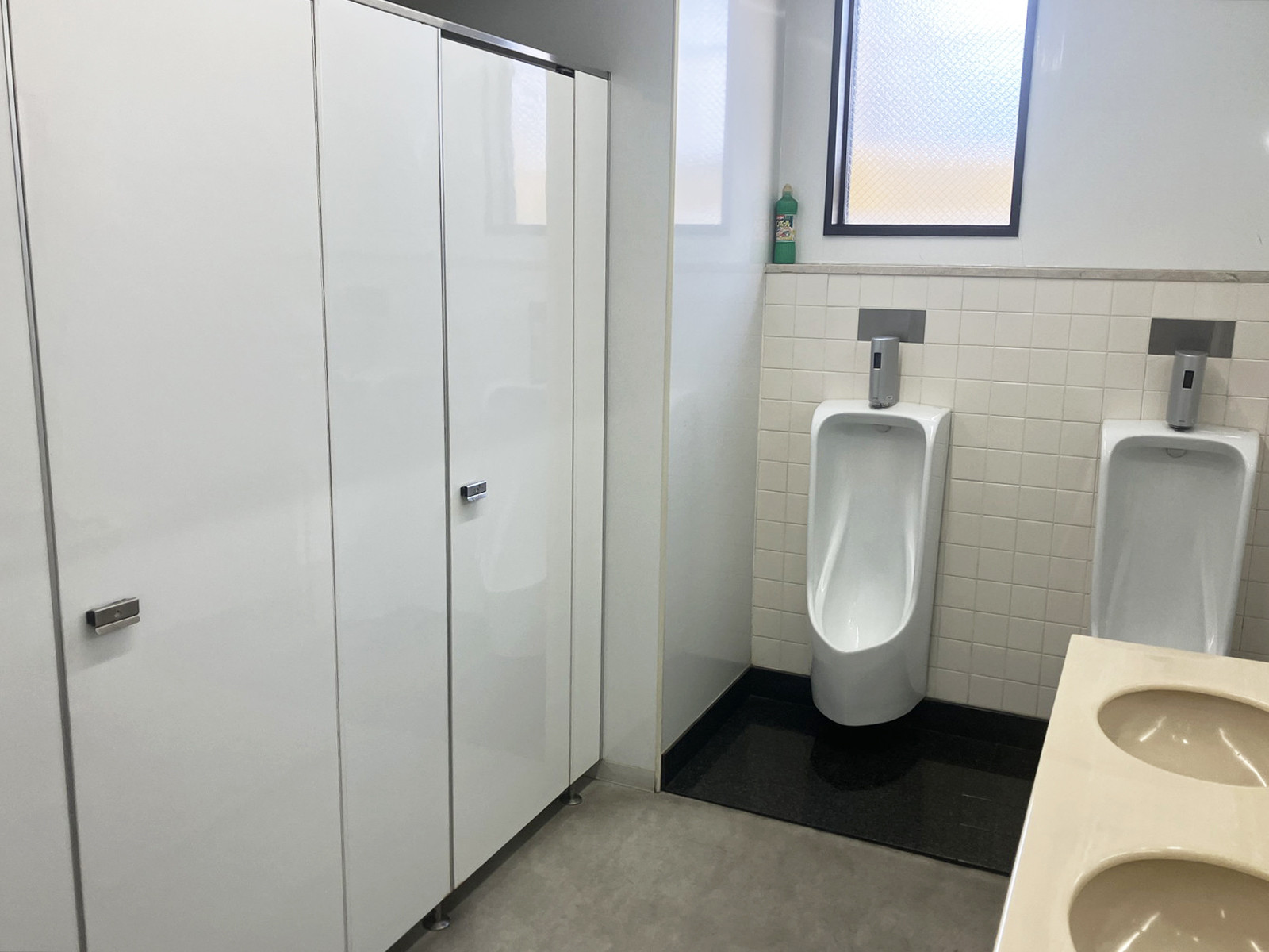 男性用トイレ