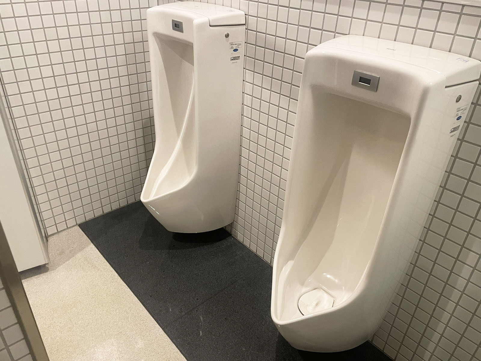 男性用トイレ