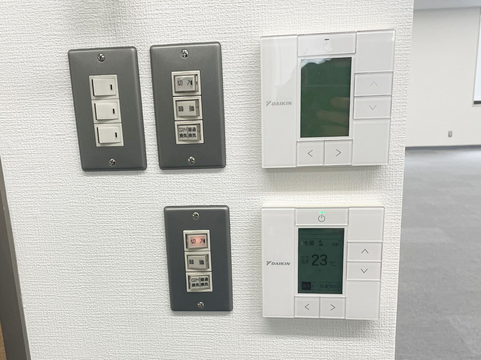 スイッチ類