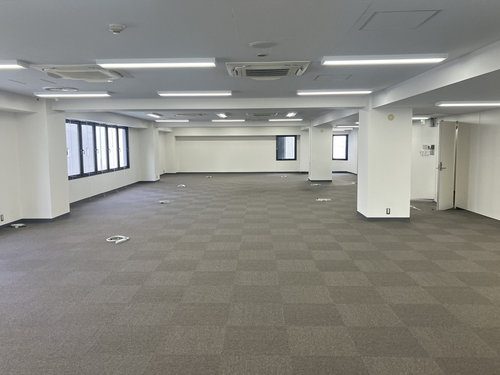 オフィス室内参考画像(8階・約87坪)