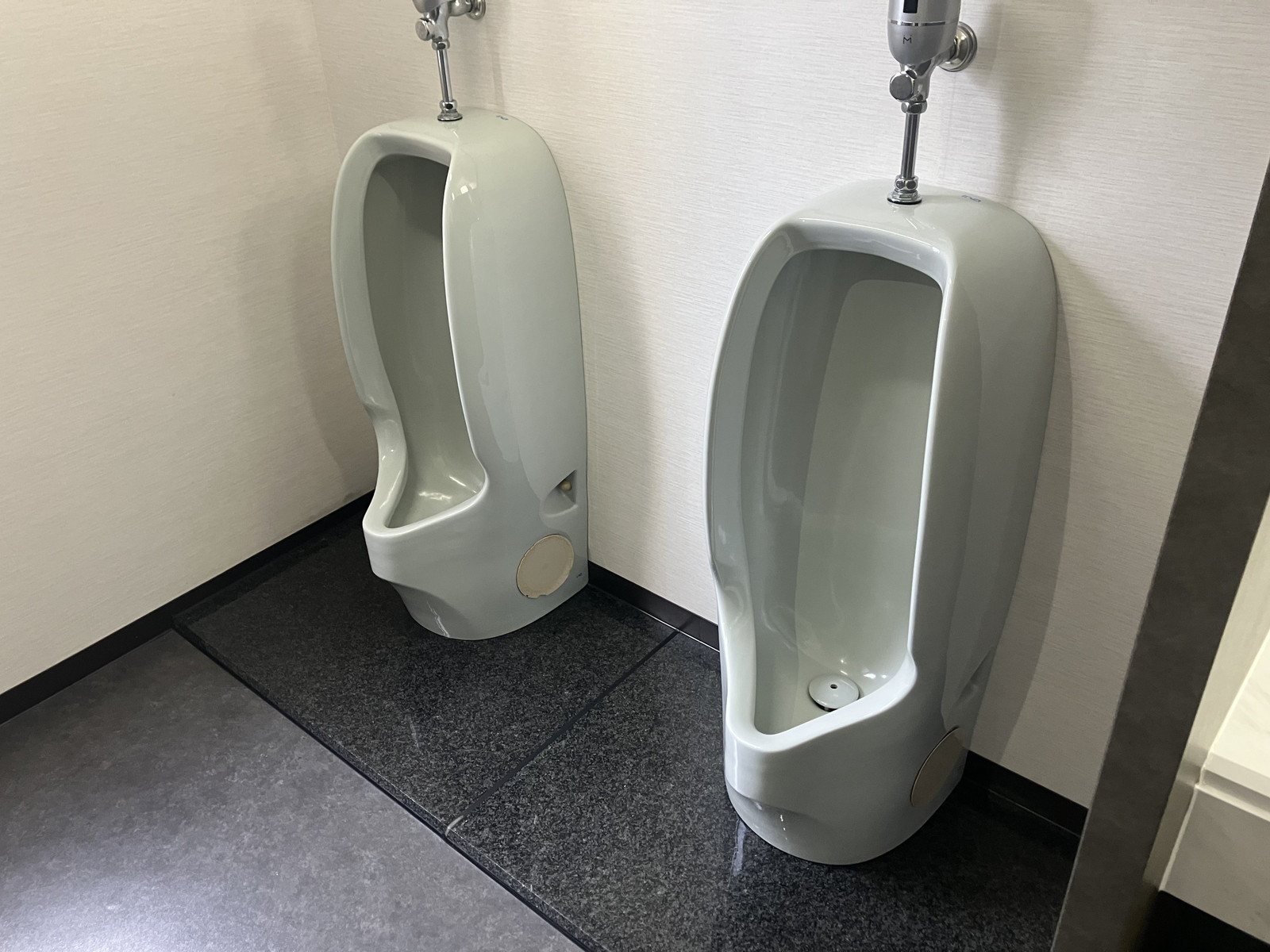 男性用トイレ