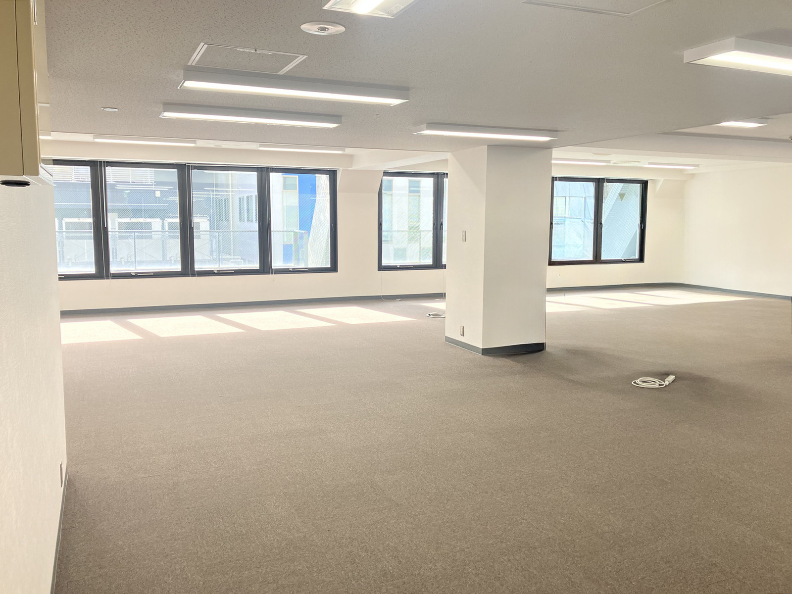 窓側の様子