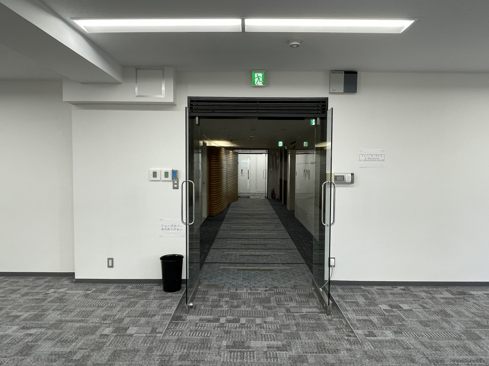 貸室出入口