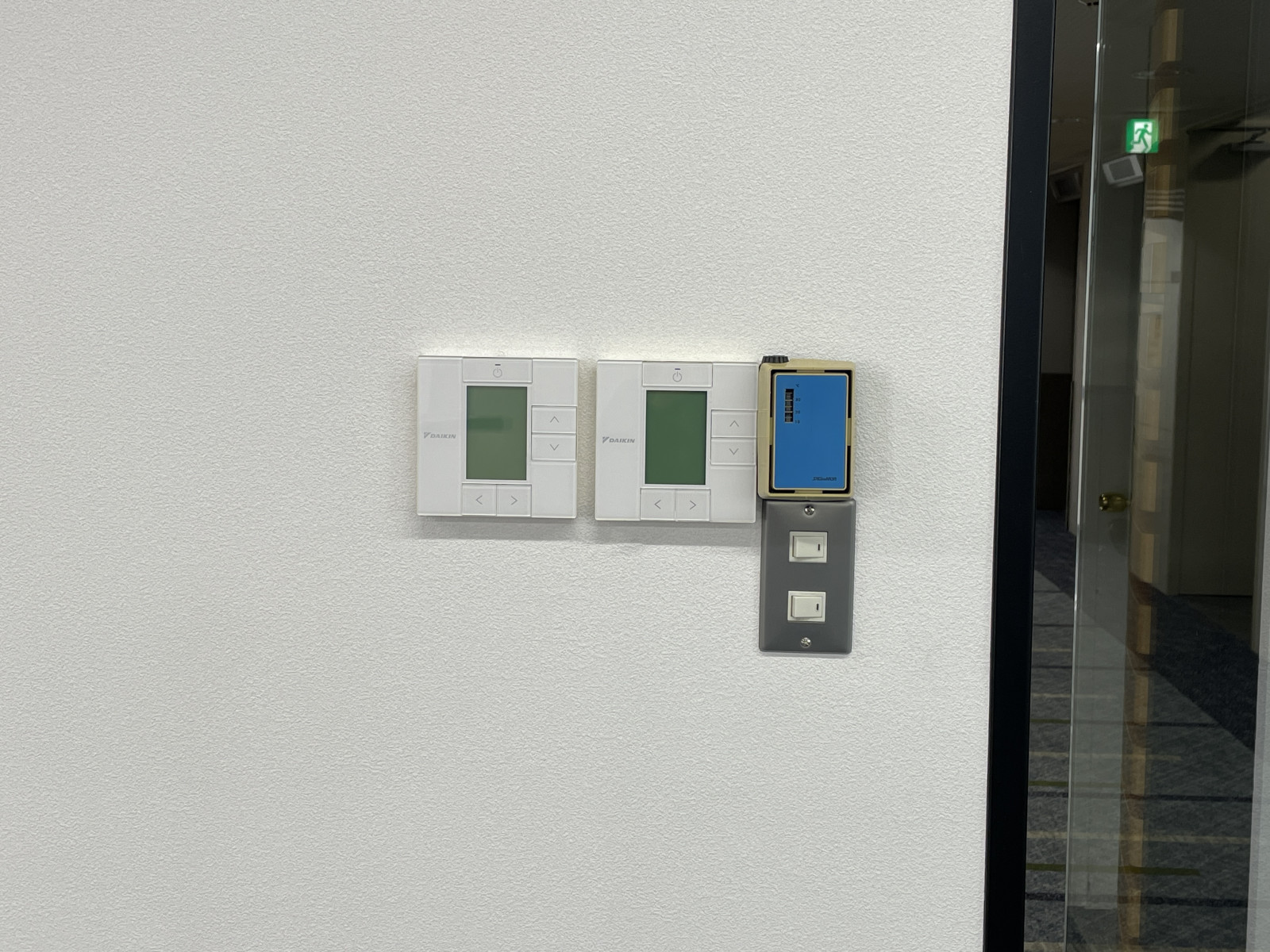 スイッチ類
