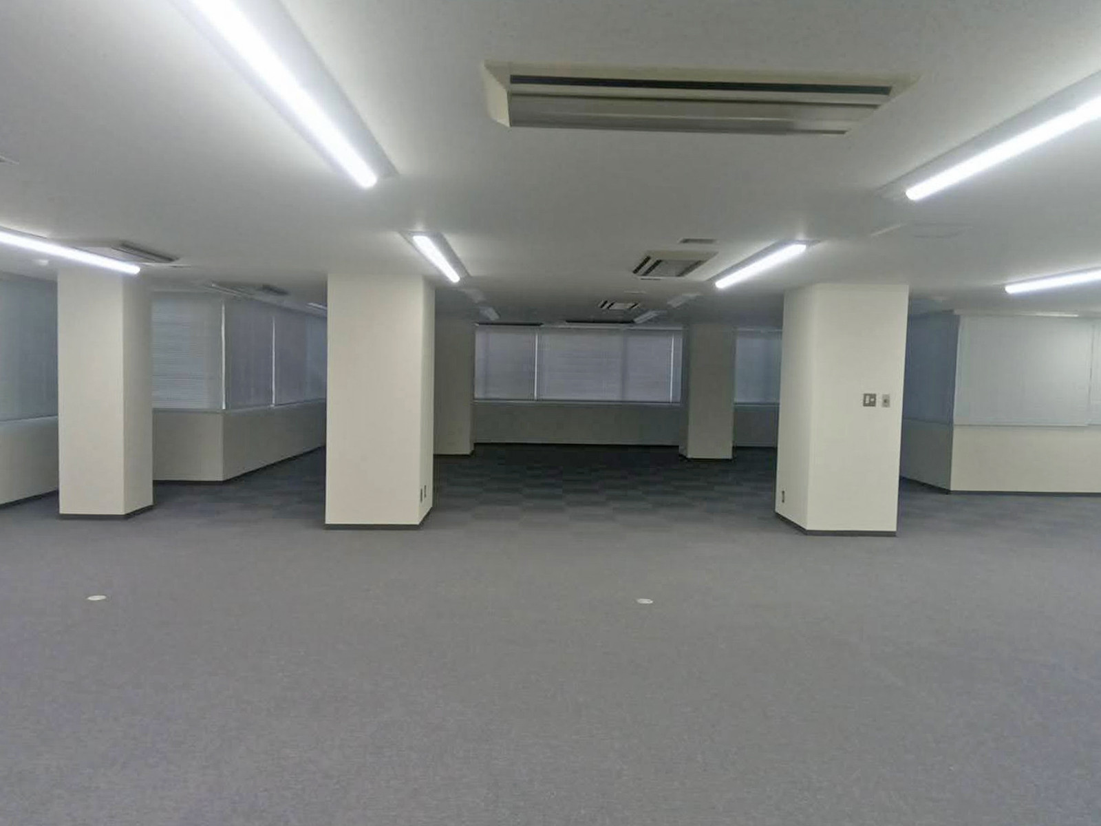 室内奥の様子